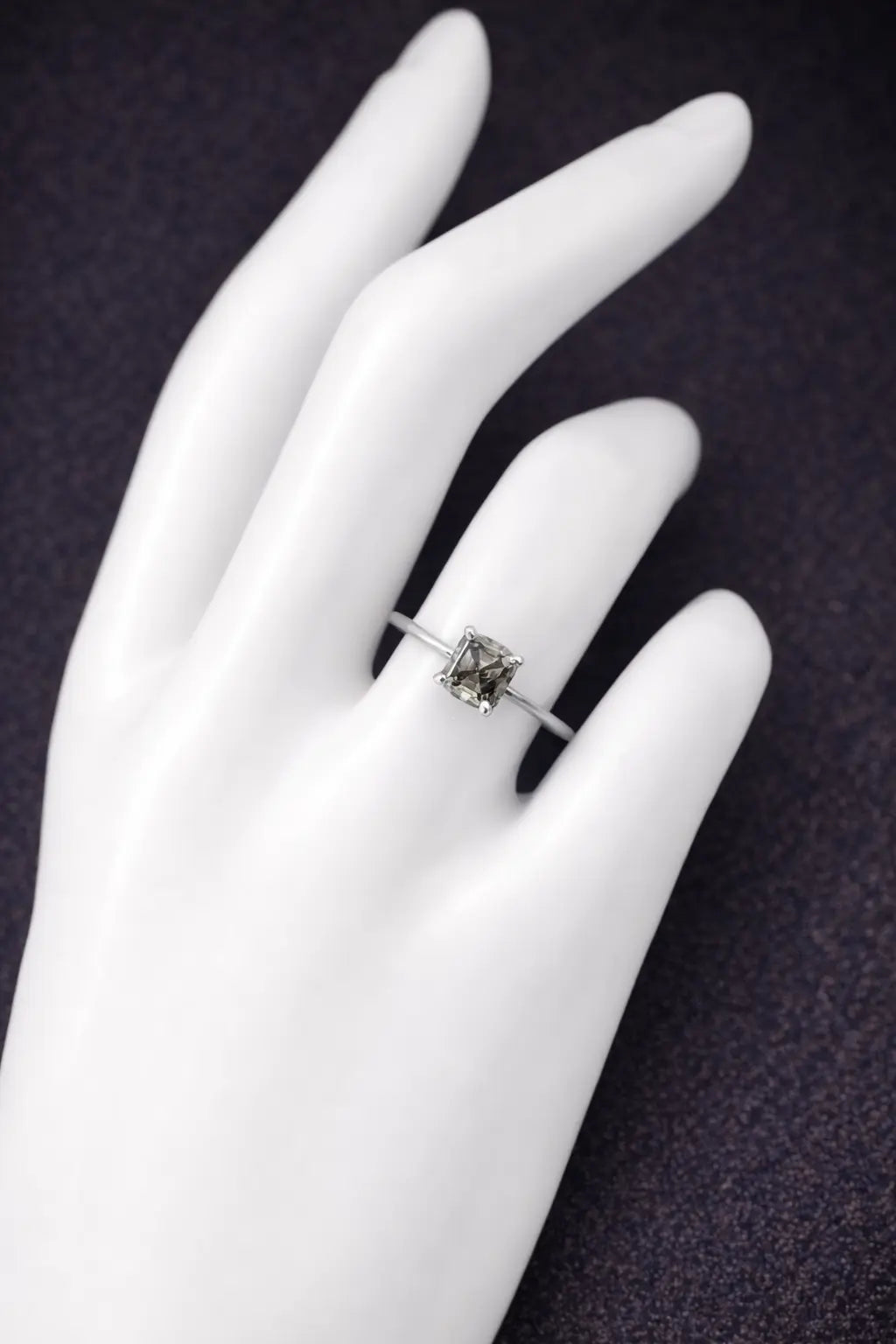 Exklusiver Damenring aus 14 kt Weißgold mit natürlichem Fancy Deep Diamanten (1,01 ct) – IGI zertifiziert Cheap.Diamonds