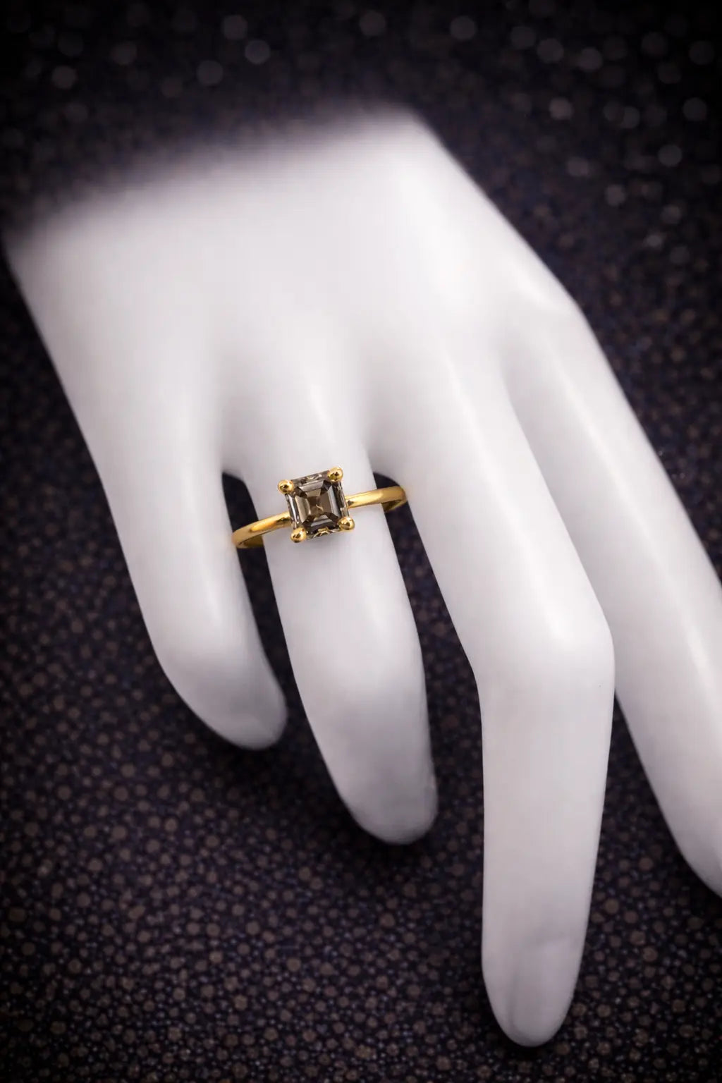 Exklusiver Ring aus 14 kt Gelbgold mit natürlichem Fancy Deep Farbdiamanten (1,08 ct) – IGI zertifiziert Cheap.Diamonds